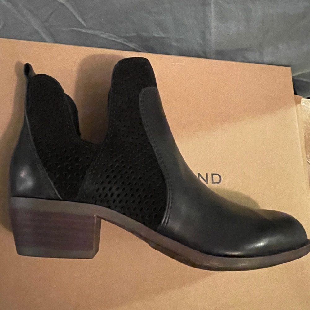 Lucky Brand Ankle Boots Black Suede&Leather Size 5 M Women’s New In Box